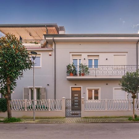 Casa Vacanze Da Antonio Ristrutturata Luglio 2023 Viareggio Eksteriør bilde